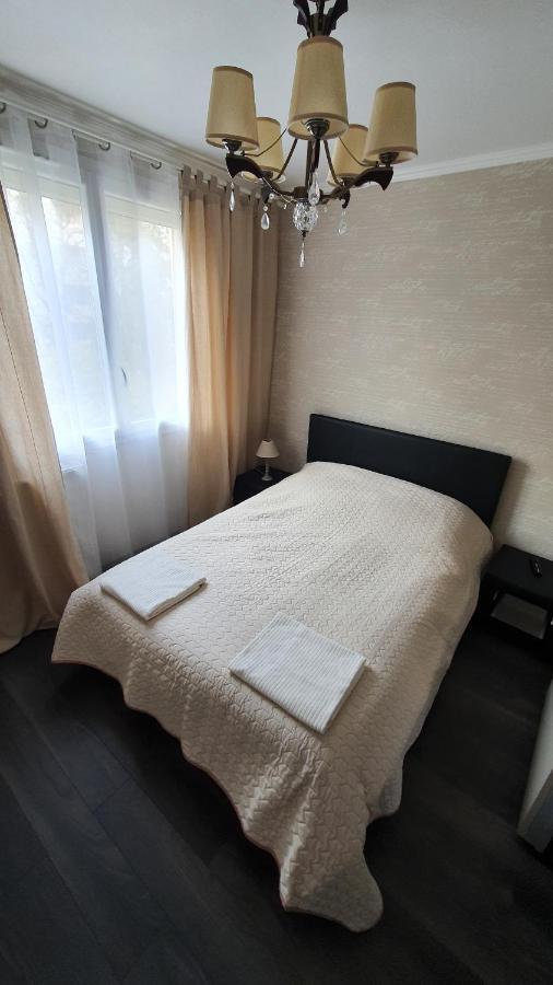 Appartement Avec Parking Gratuit Proche De Village De Marque ブールゴアン エクステリア 写真